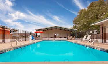 Hotel Super 8 by Wyndham Siloam Springs photo 3