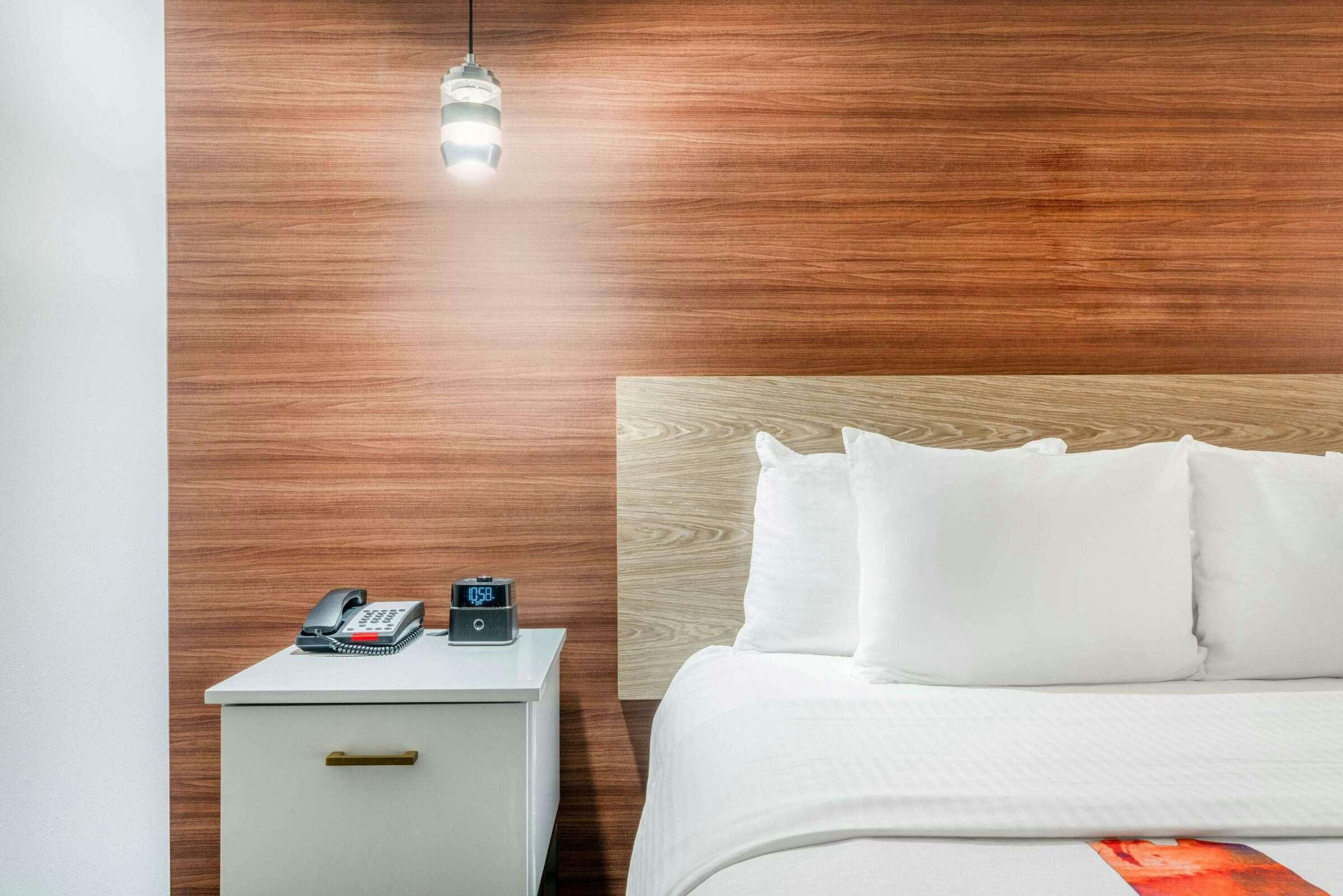 Hotel La Quinta Inn Ste OK City Arpt photo 2