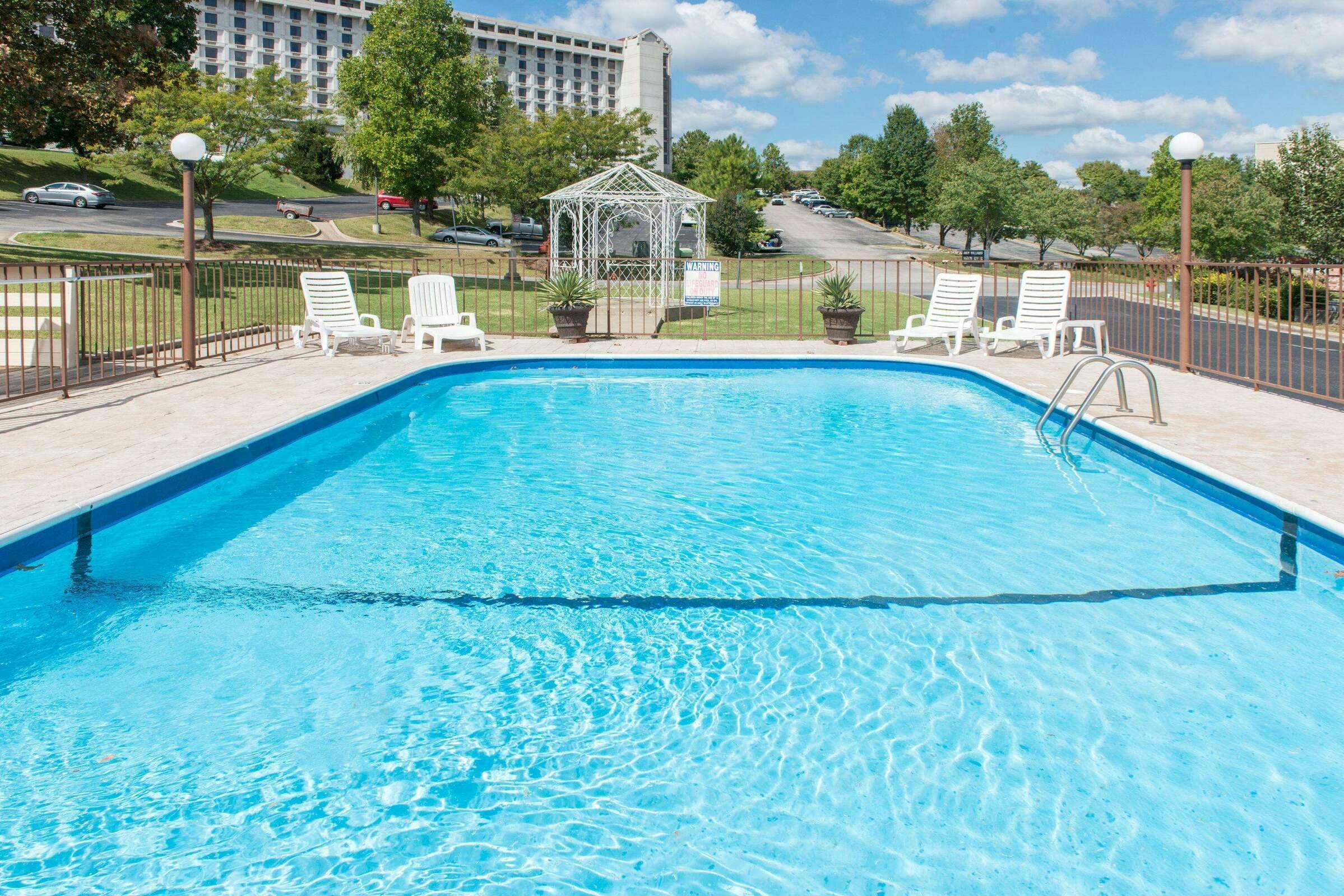 Hotel Super 8 by Wyndham Branson/Andy Williams Theatre photo 4