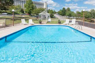 Hotel Super 8 by Wyndham Branson/Andy Williams Theatre photo 4