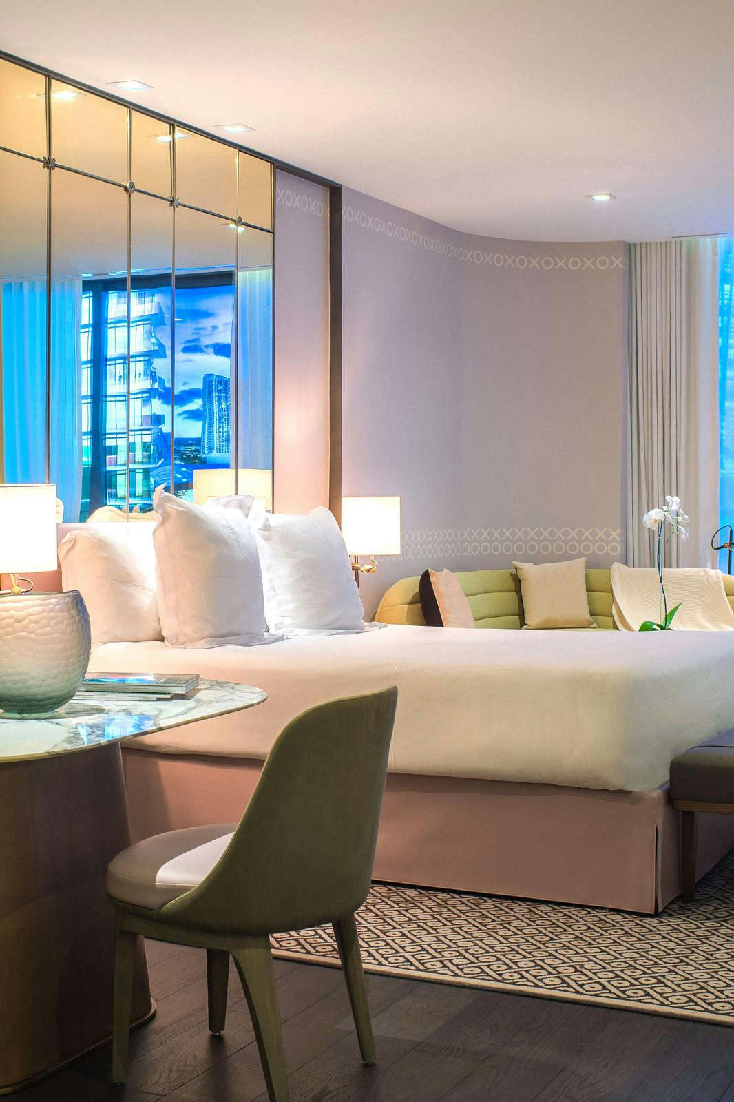 Hotel SLS LUX Brickell photo 2