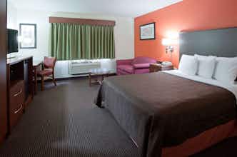 Hotel AmericInn Coon Rapids photo 3