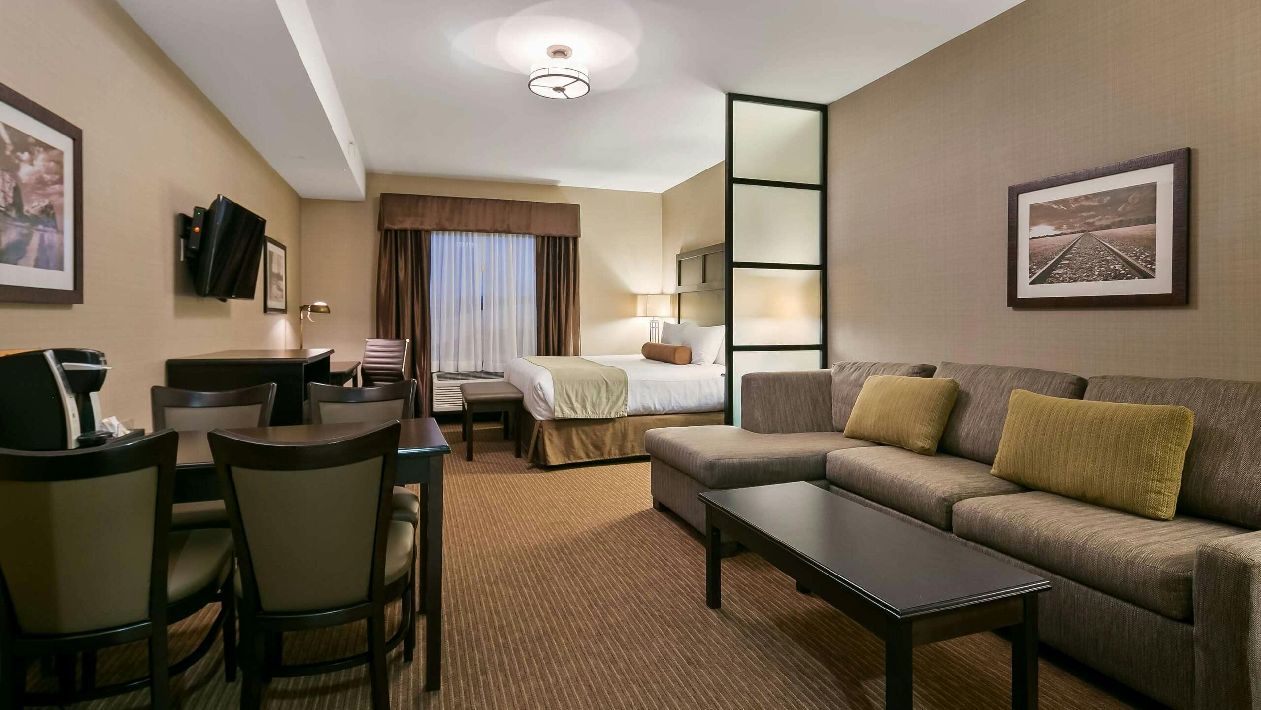 Hotel Best Western Plus Okotoks Inn & Suites photo 5