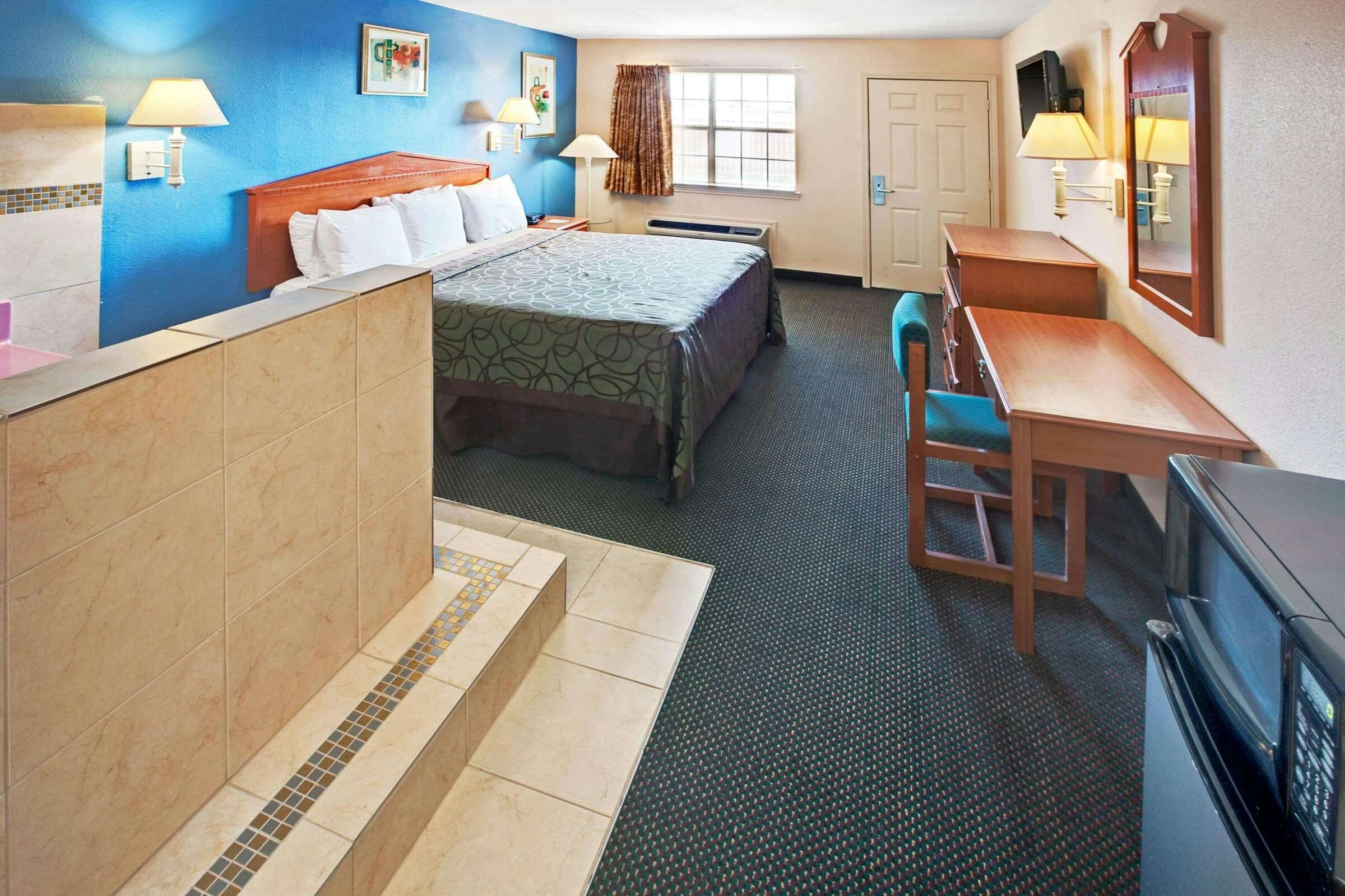 Hotel Super 8 Terrell photo 4