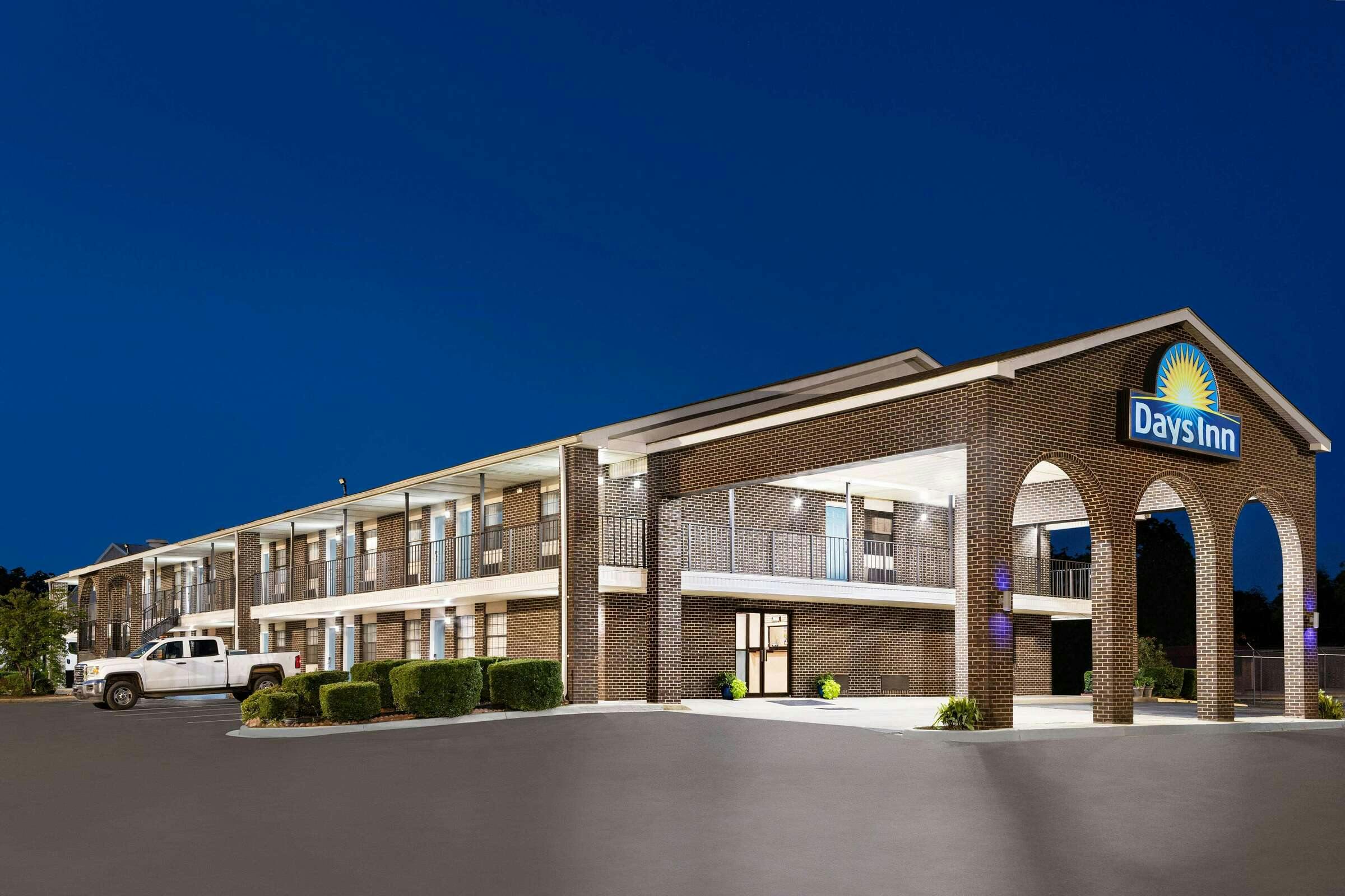 Hotel Days Inn by Wyndham Demopolis photo 1