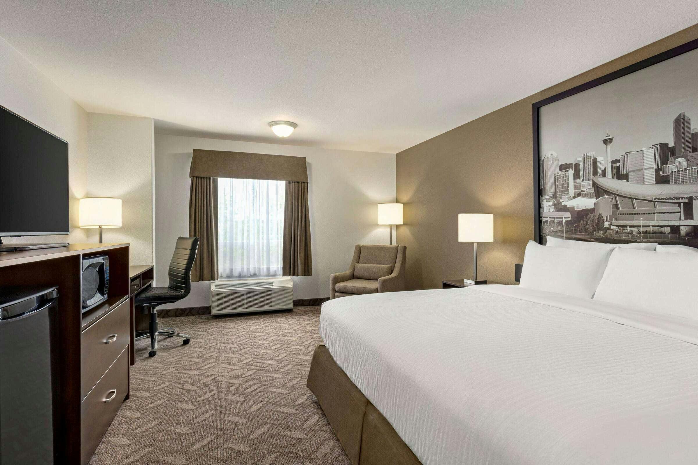 Hotel Super 8 Calgary Shawnessy Area photo 3