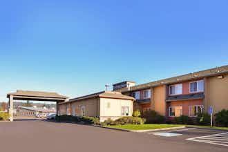 Hotel LDG NBA Newberg OR Travelodge photo 1