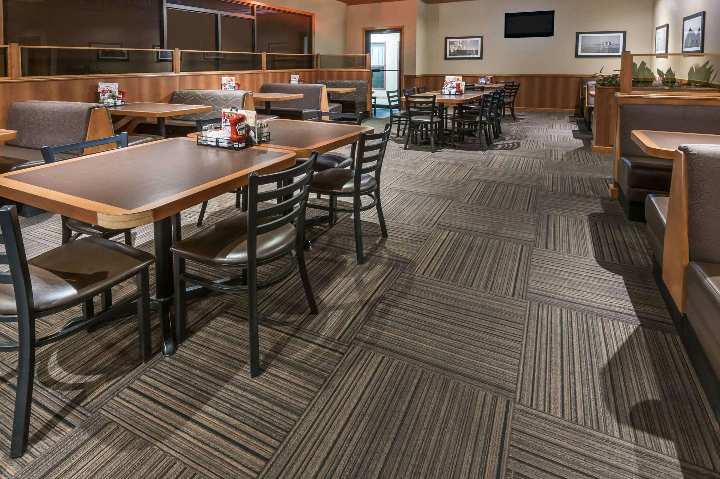 Hotel Super 8 Edmonton West photo 1