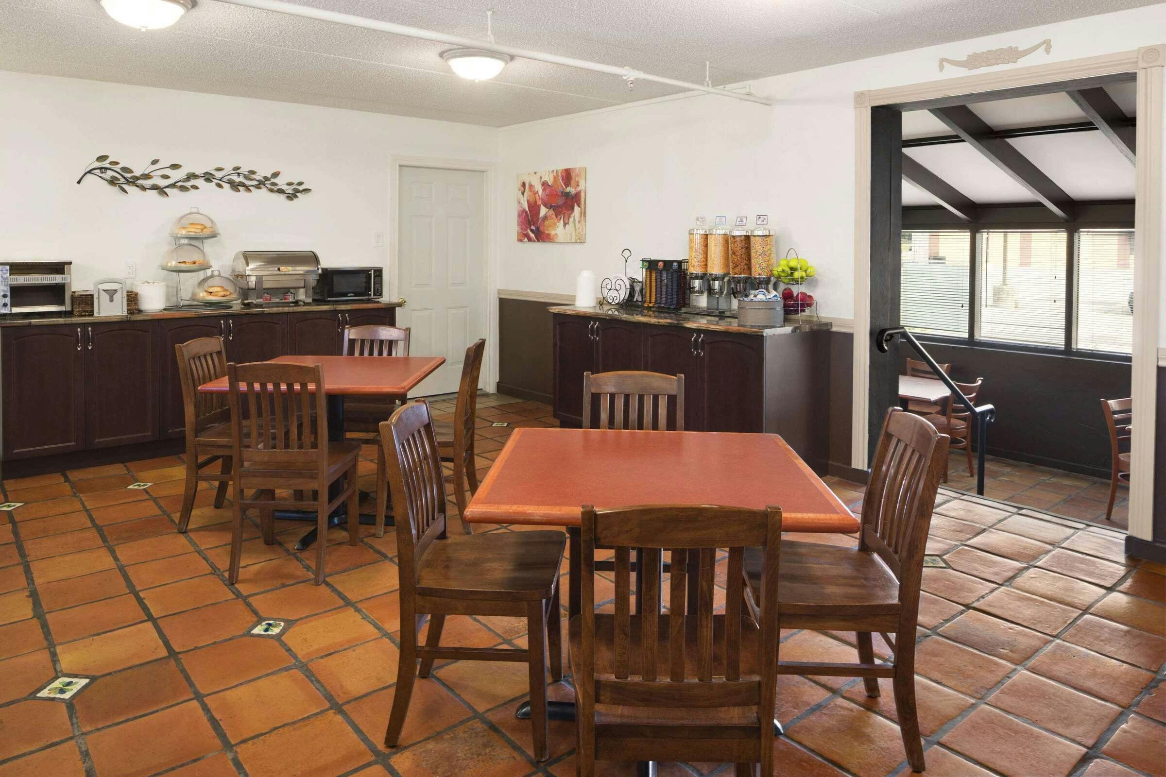 Hotel Days Inn Brantford photo 2