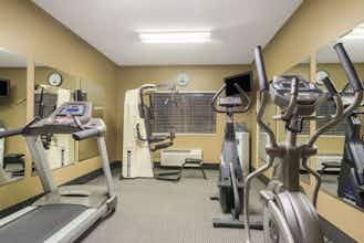 Hotel Ramada by Wyndham Catlettsburg/Ashland photo 4