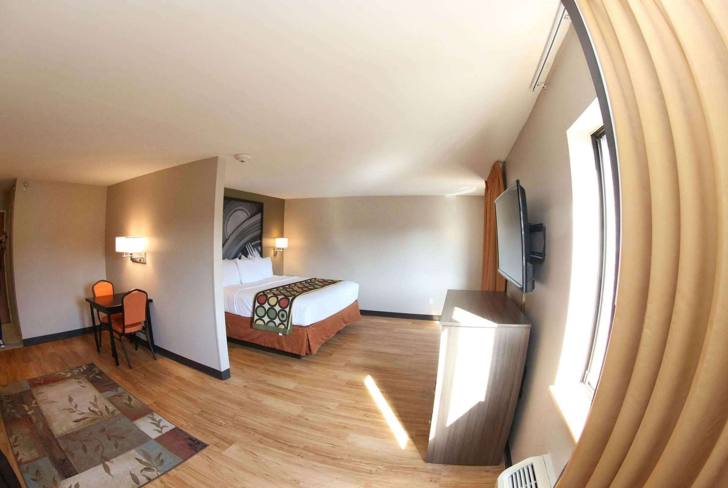 Hotel Super 8 Portsmouth photo 4