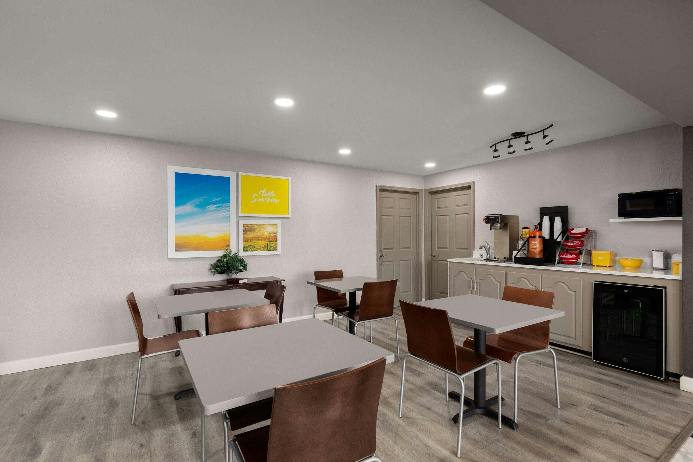 Hotel Days Inn by Wyndham Childersburg/Sylacauga photo 3