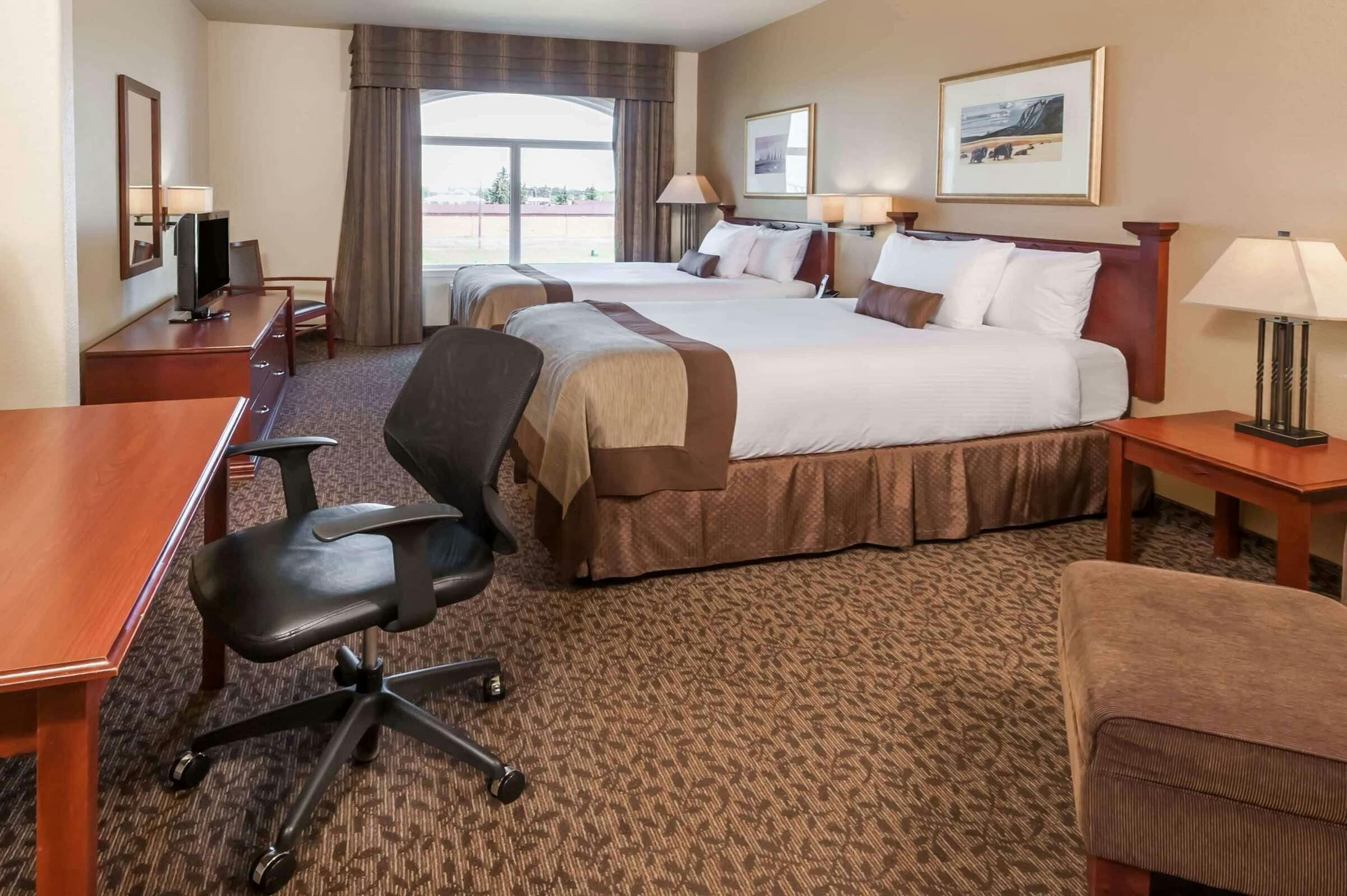 Hotel Wingate by WY Edmonton West photo 1