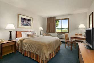Hotel Days Inn Willmar photo 1