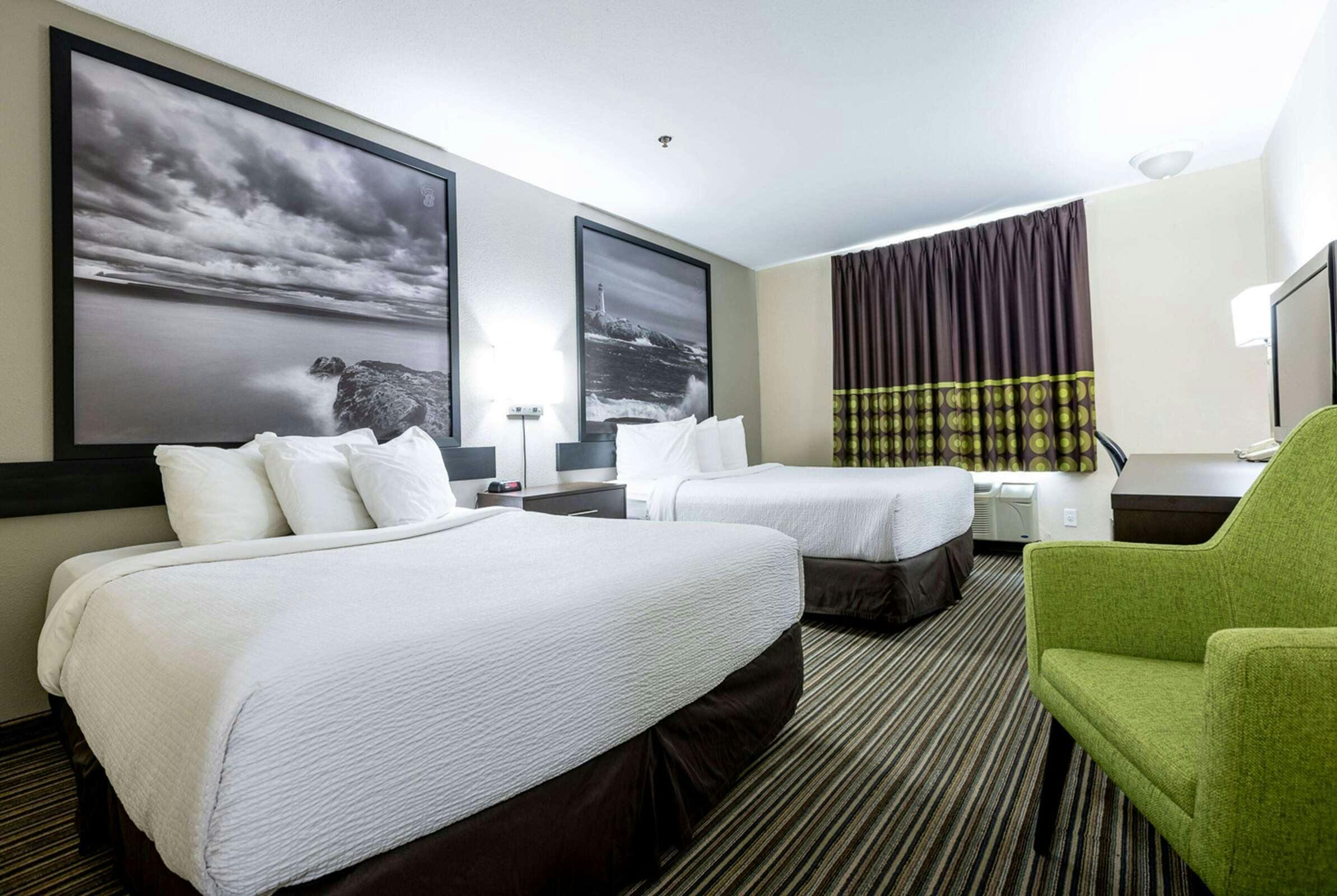 Hotel Super 8 by Wyndham Truro NS photo 4