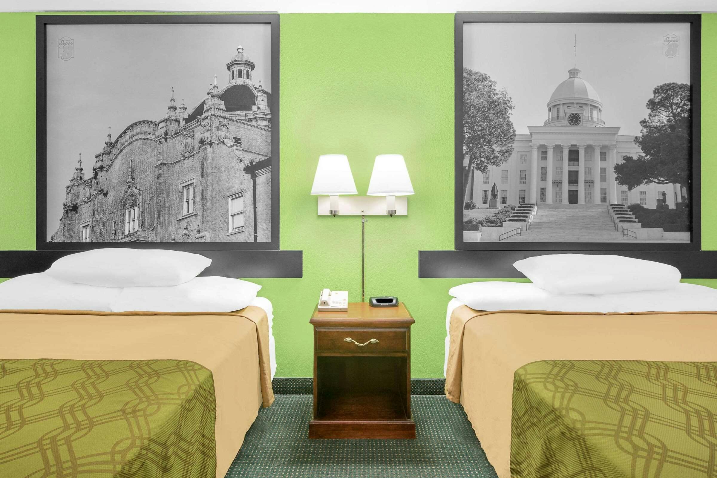 Hotel Super 8 by Wyndham Mobile photo 2