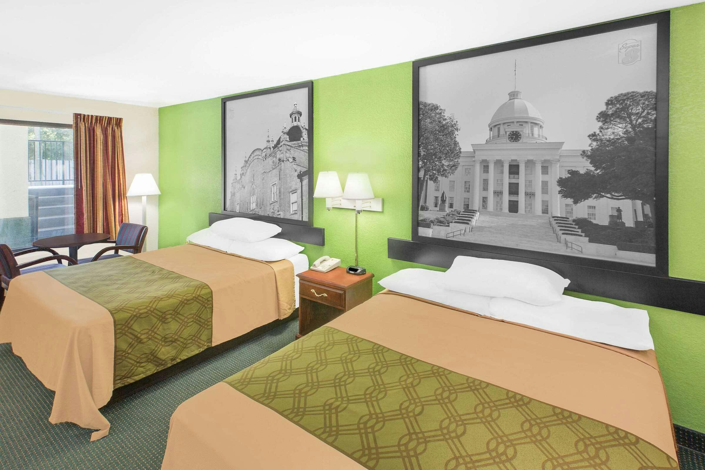 Hotel Super 8 by Wyndham Mobile photo 3