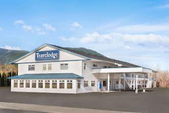 Hotel Travelodge Wyndham Salmon Arm photo 2
