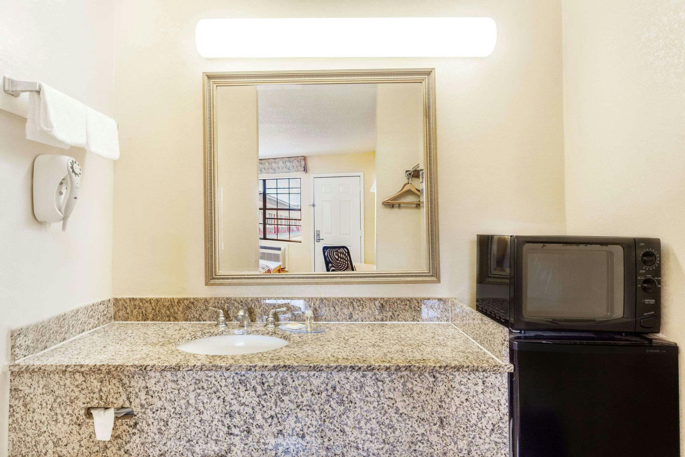 Hotel Days Inn Yazoo City photo 3