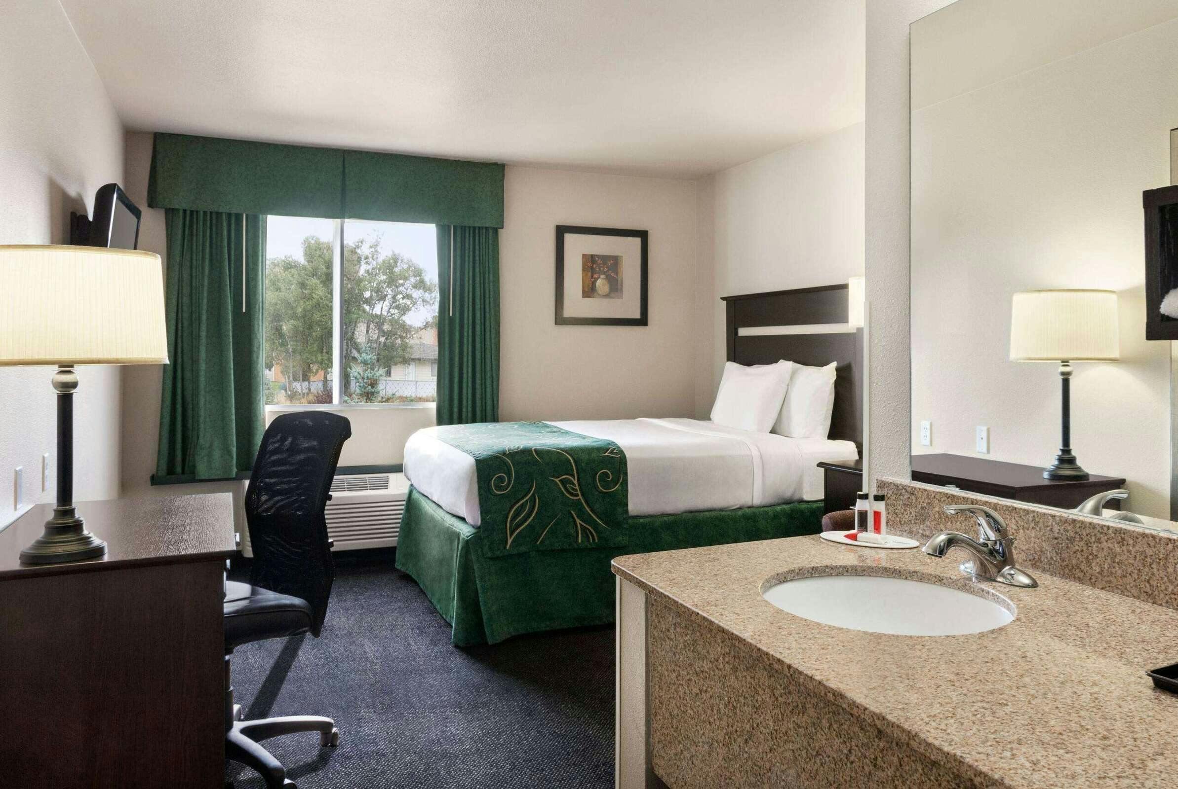 Hotel Travelodge McAlester photo 5