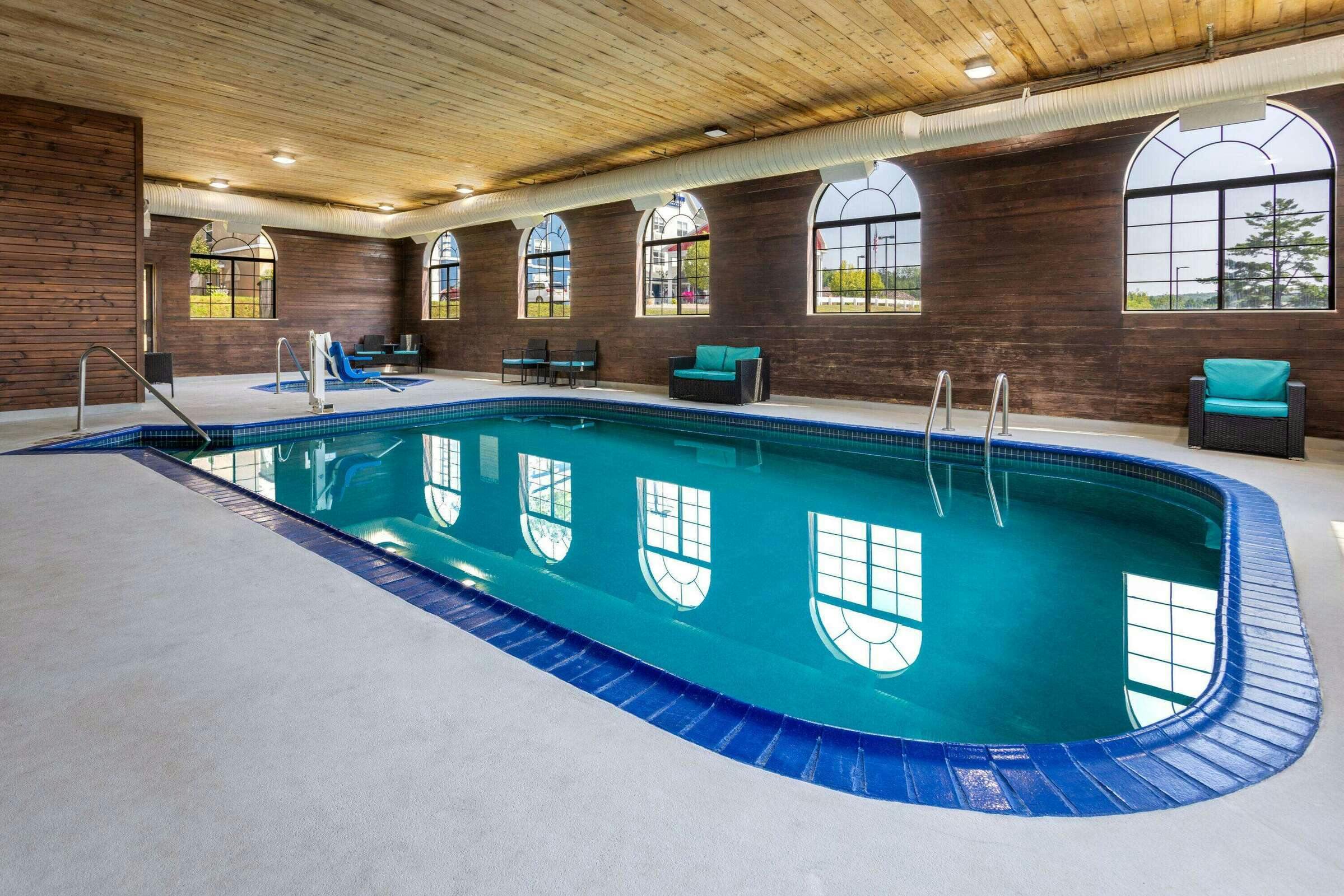 Hotel Days Inn by Wyndham Iron Mountain photo 5