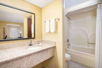 Hotel Days Inn Thomaston photo 2