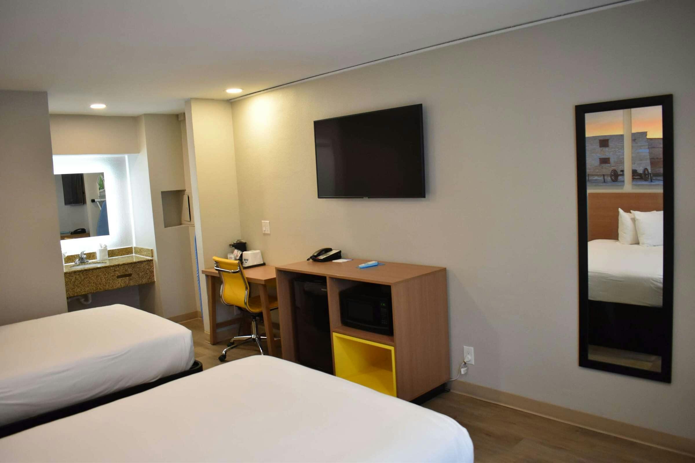 Hotel Days Inn by Wyndham San Antonio Alamo/Riverwalk photo 5