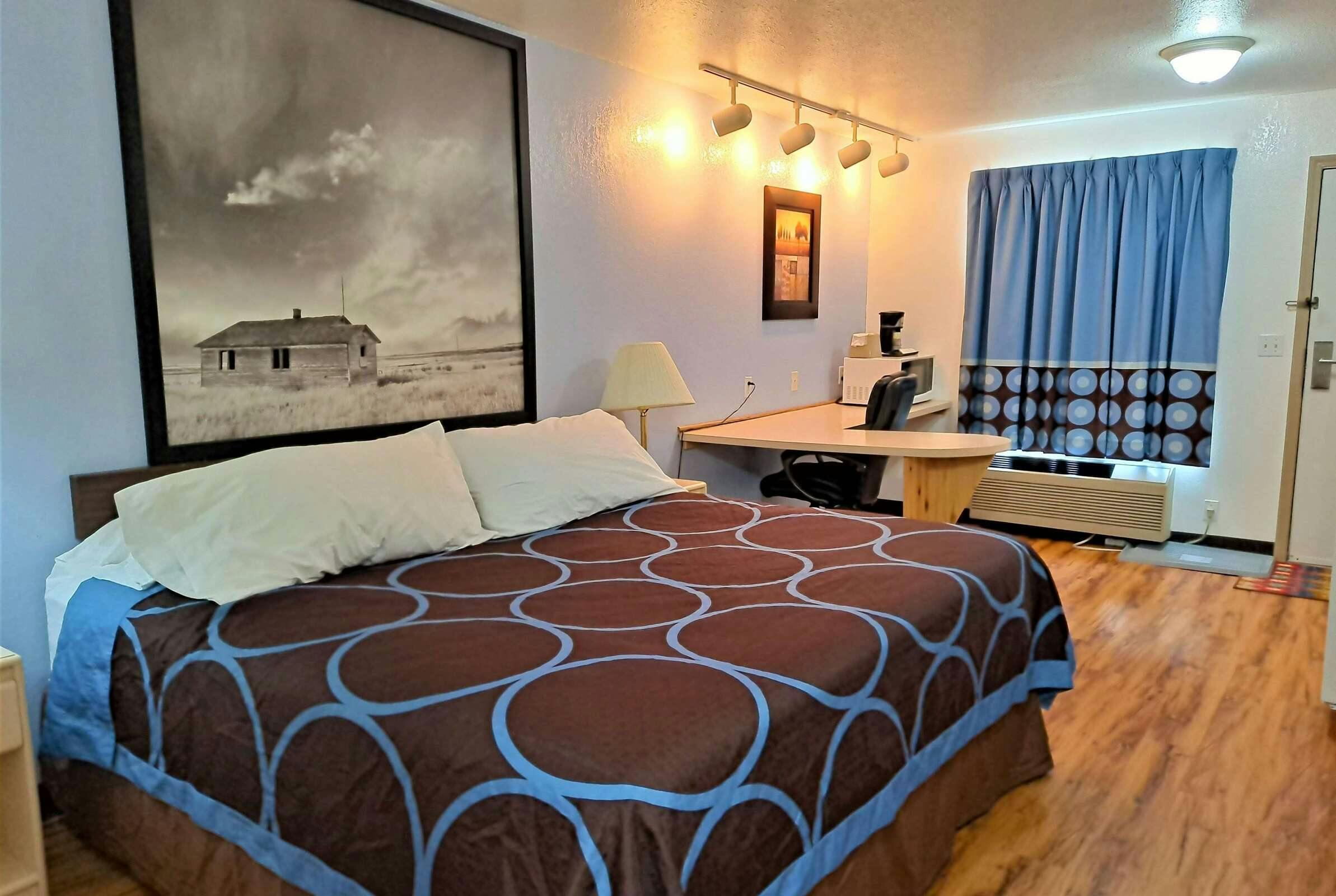 Hotel Super 8 Three Hills AB photo 5
