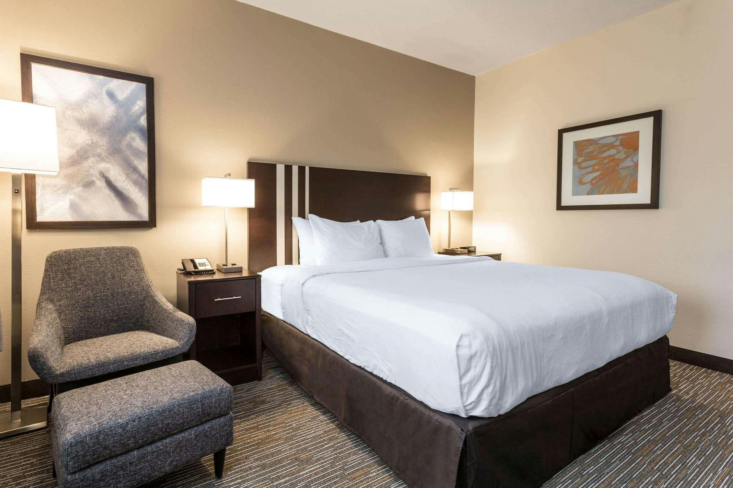 Hotel Wingate Gurnee photo 4