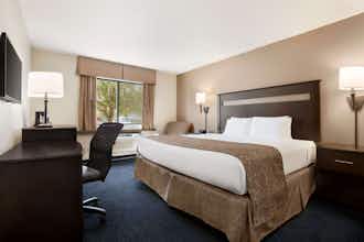 Hotel Super 8 Lincoln North photo 1