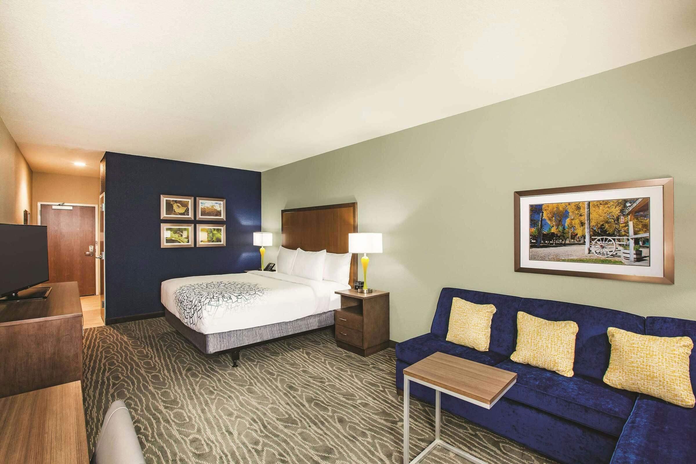 Hotel La Quinta Inn & Suites by Wyndham Wichita Northeast photo 2