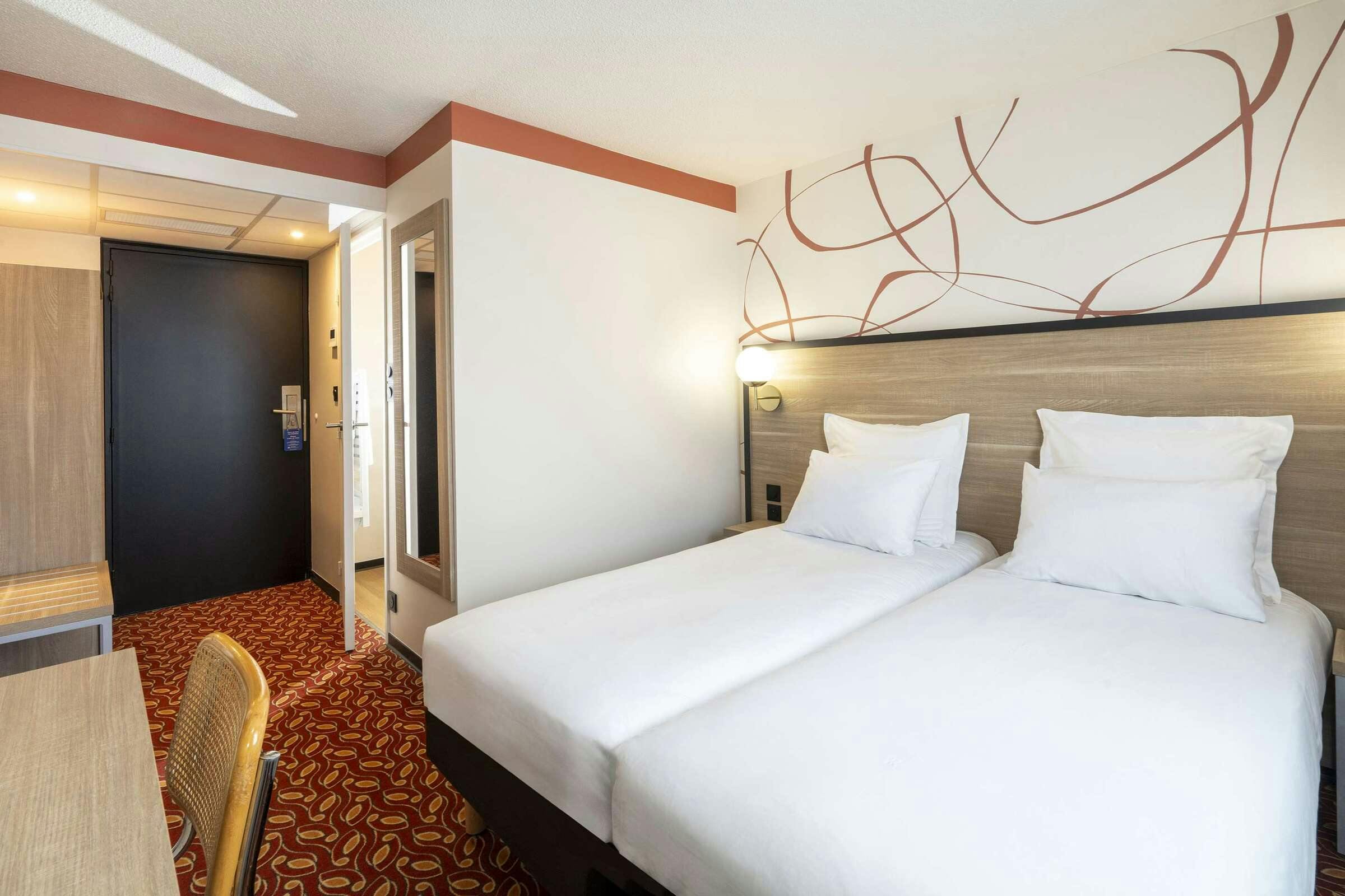 Hotel Sure Hotel By Best Western Caen Memorial photo 3