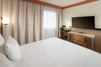 Hotel Sure Hotel By Best Western Caen Memorial photo 5