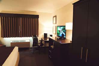 Hotel AmericInn by Wyndham Wadena photo 2