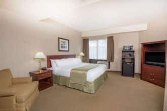 Hotel Ramada by Wyndham St. Johns photo 5