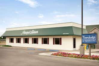 Hotel Travelodge by Wyndham Milford photo 1