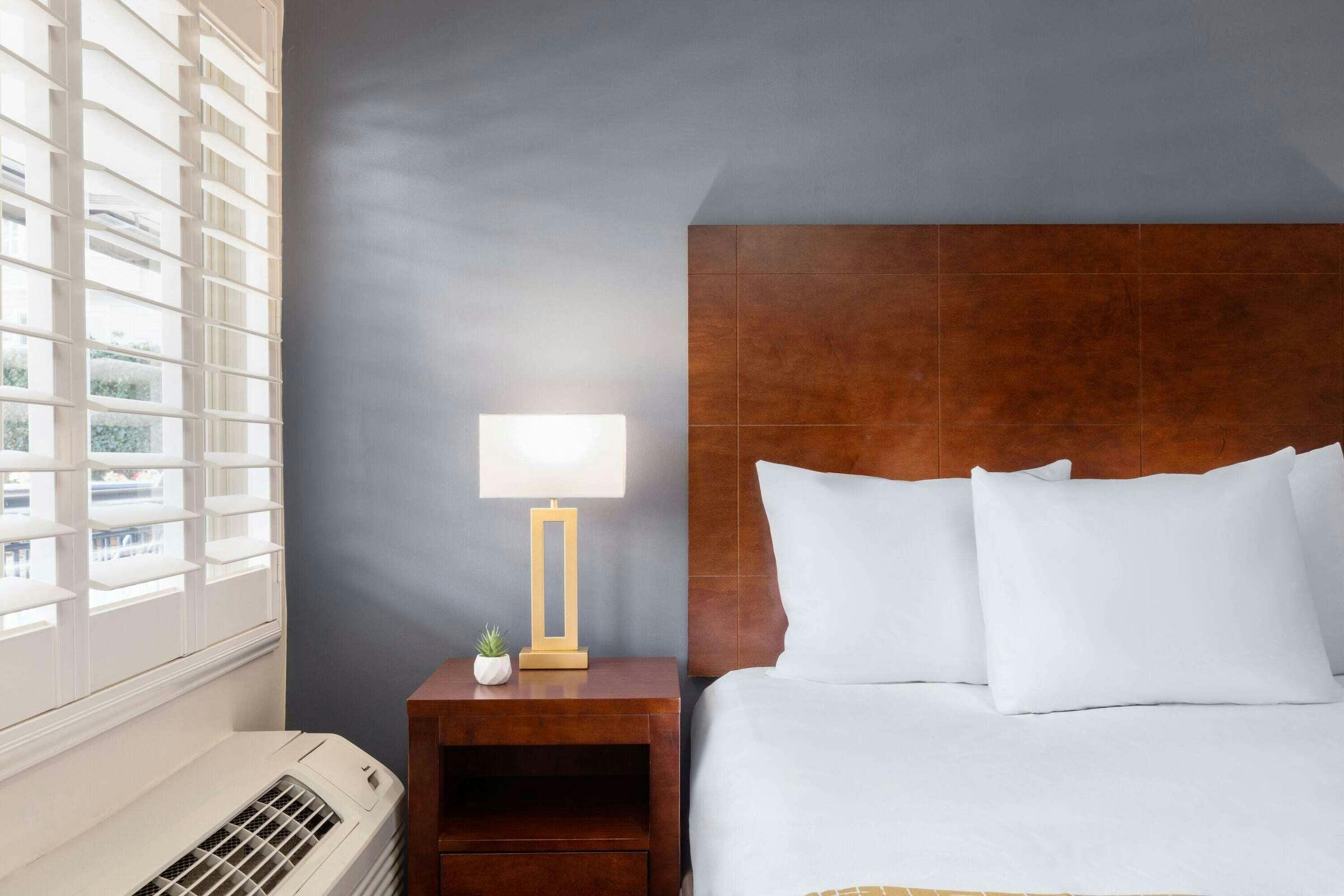 Hotel Travelodge by Fishermans Wharf photo 2