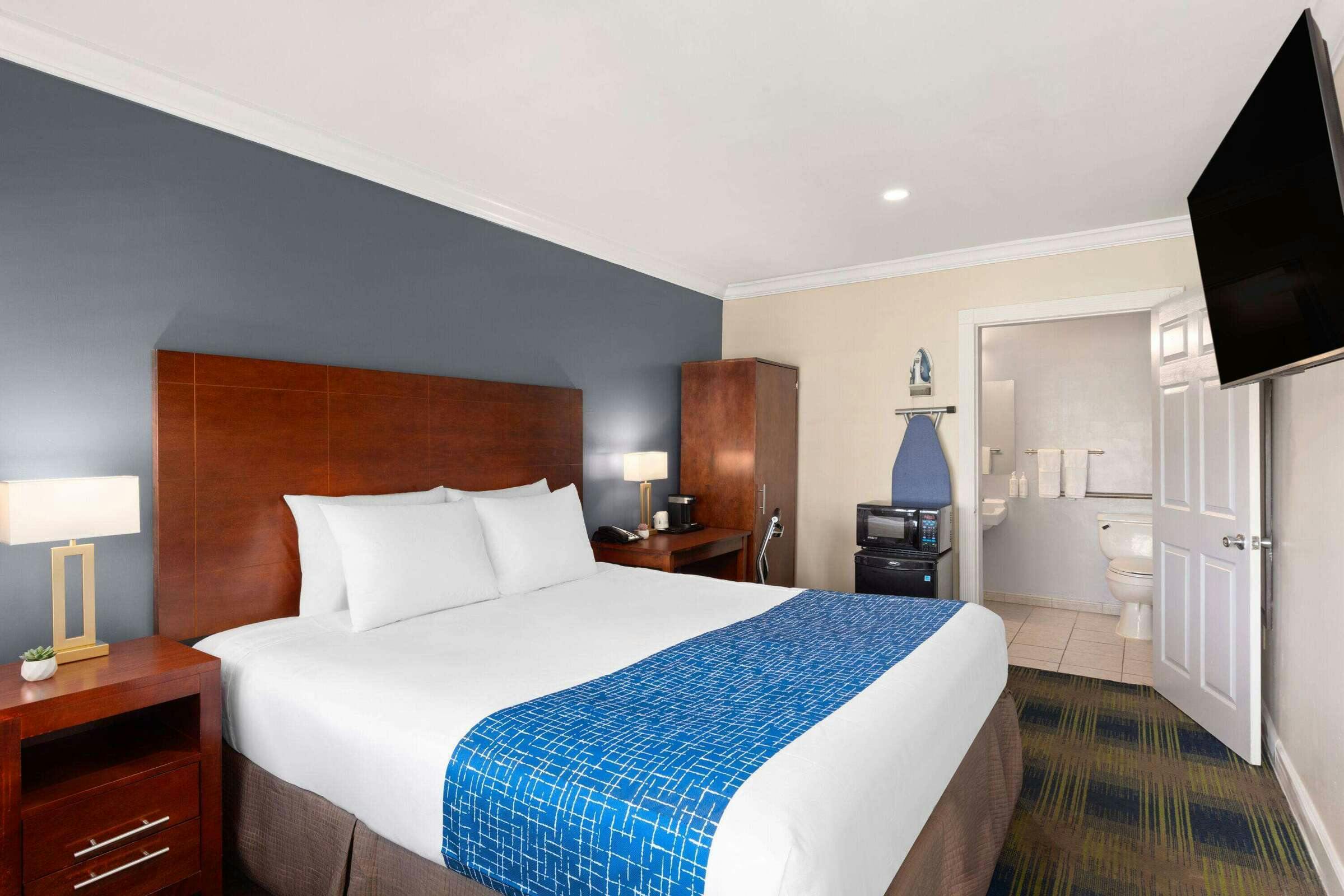 Hotel Travelodge by Fishermans Wharf photo 5