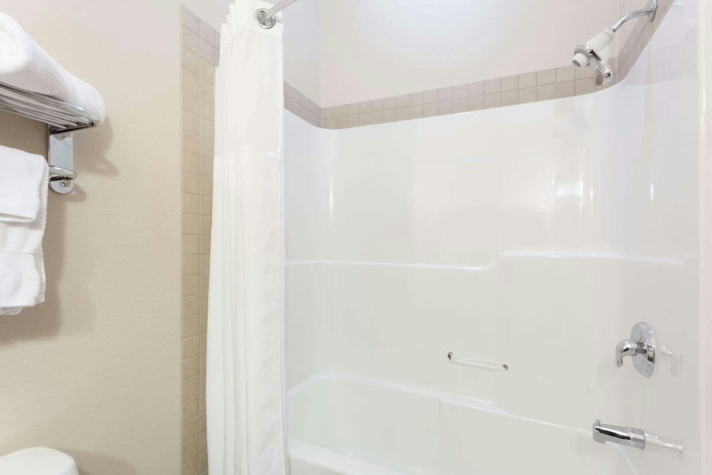 Hotel Ramada by Wyndham Westlock photo 5