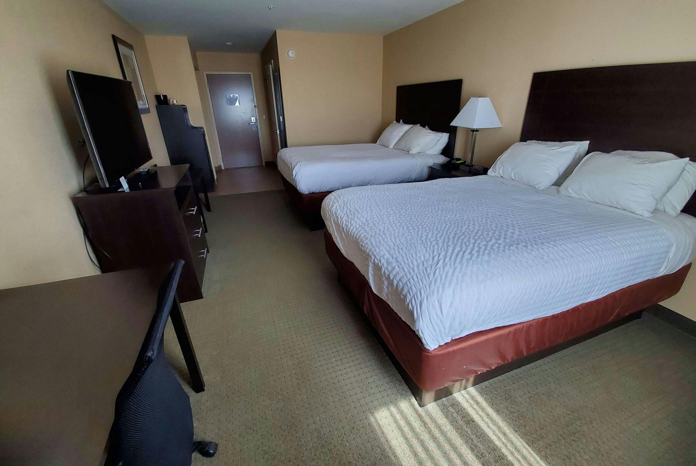 Hotel Days Inn & Suites by Wyndham Florence/Jackson Area photo 1