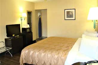 Hotel BU Front Royal SNP photo 1