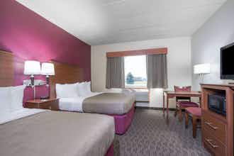 Hotel AmericInn Baldwin photo 3