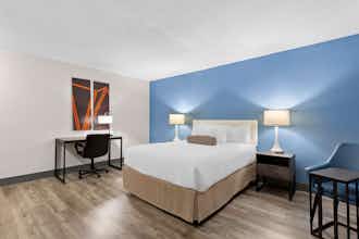 Hotel Sure Stay Plus By Best Western Windsor photo 2