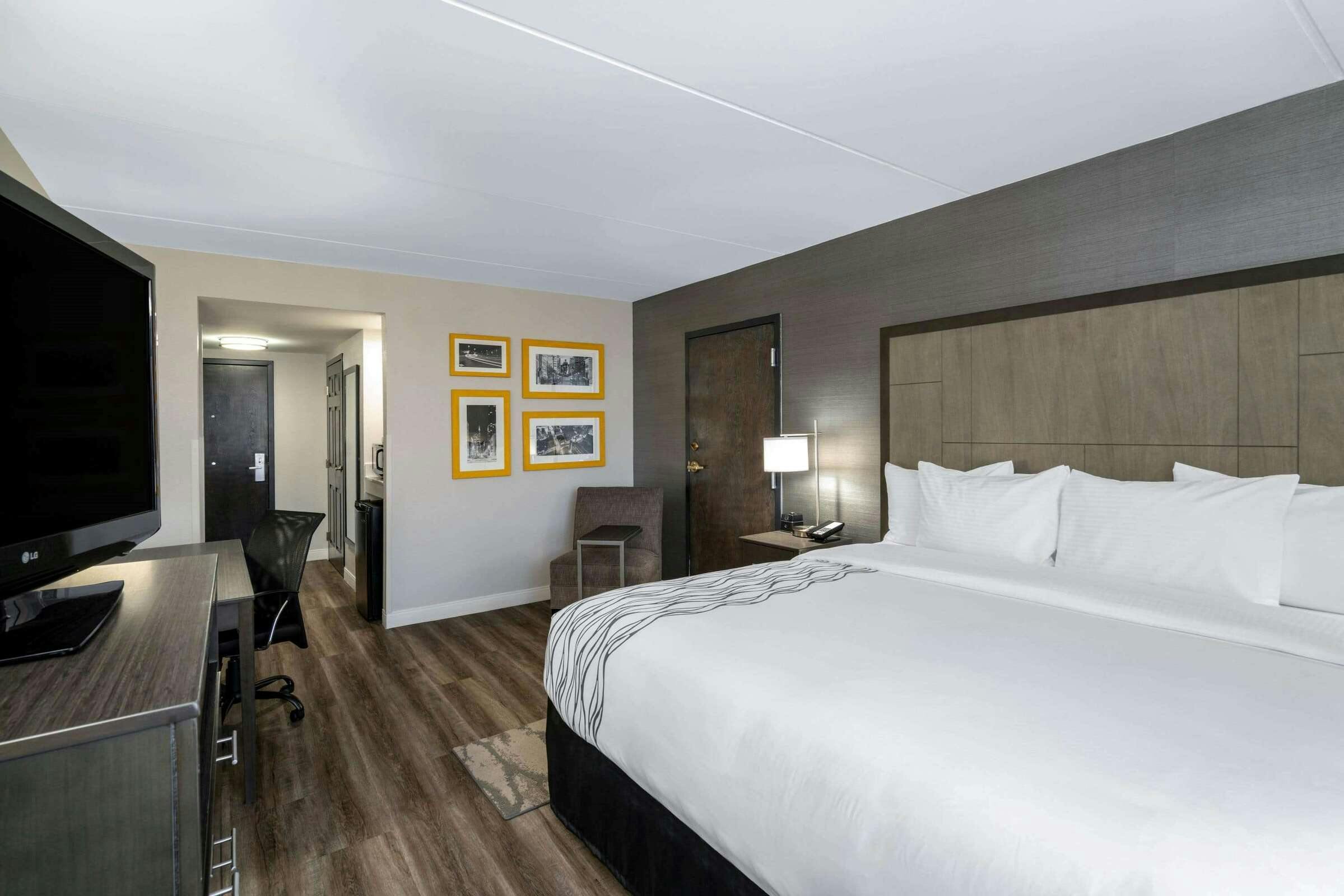 Hotel La Quinta Inn Ste Raleigh Dwtn photo 3