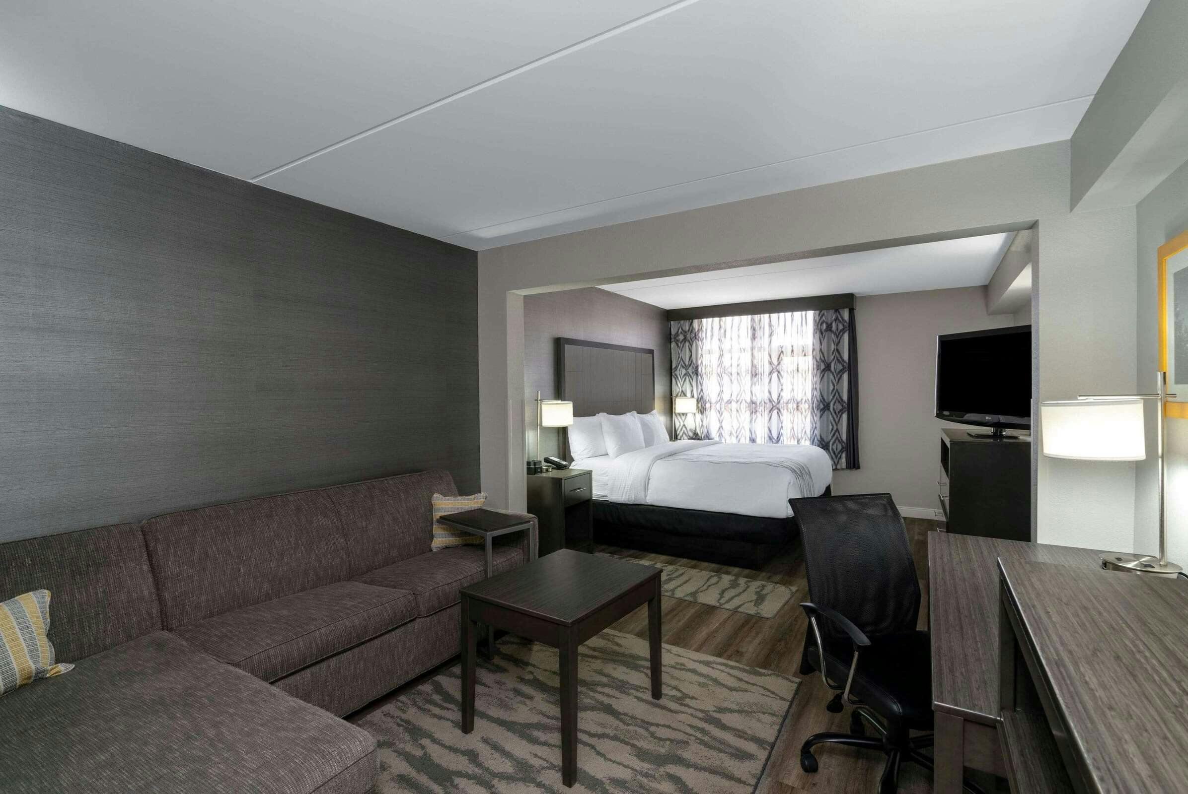 Hotel La Quinta Inn Ste Raleigh Dwtn photo 5
