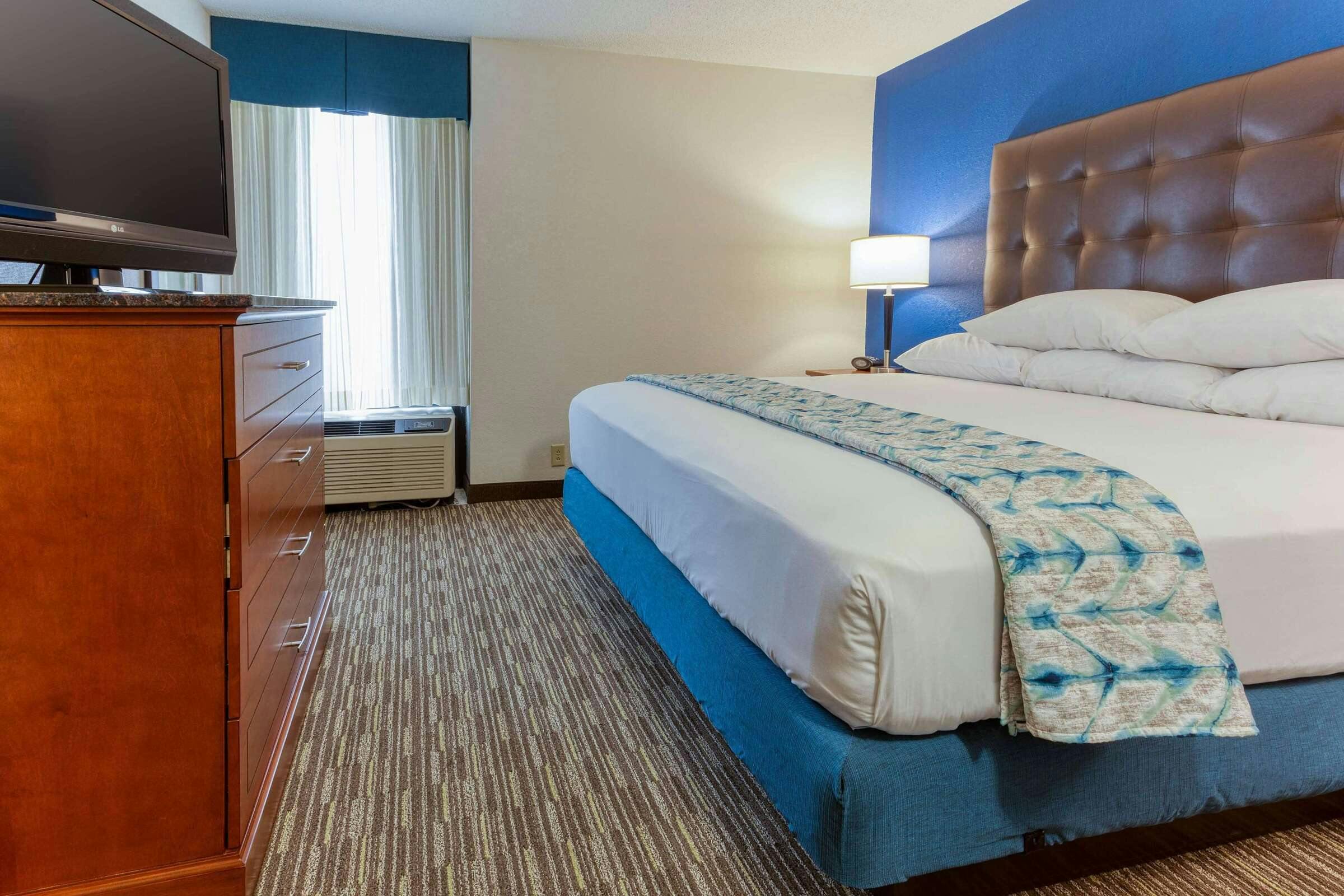 Hotel Heritage Inn & Suites St. Louis/Fenton, Trademark by Wyndham photo 3