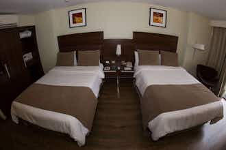 Hotel Howard Johnson Cordoba photo 4