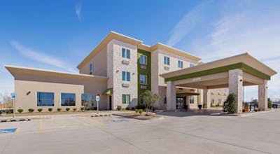 Best Western Lindsay Inn & Suites
