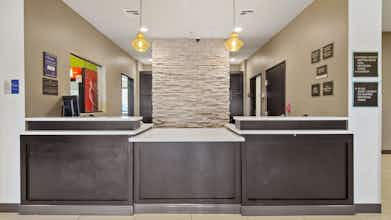 Hotel Best Western Lindsay Inn & Suites photo 5