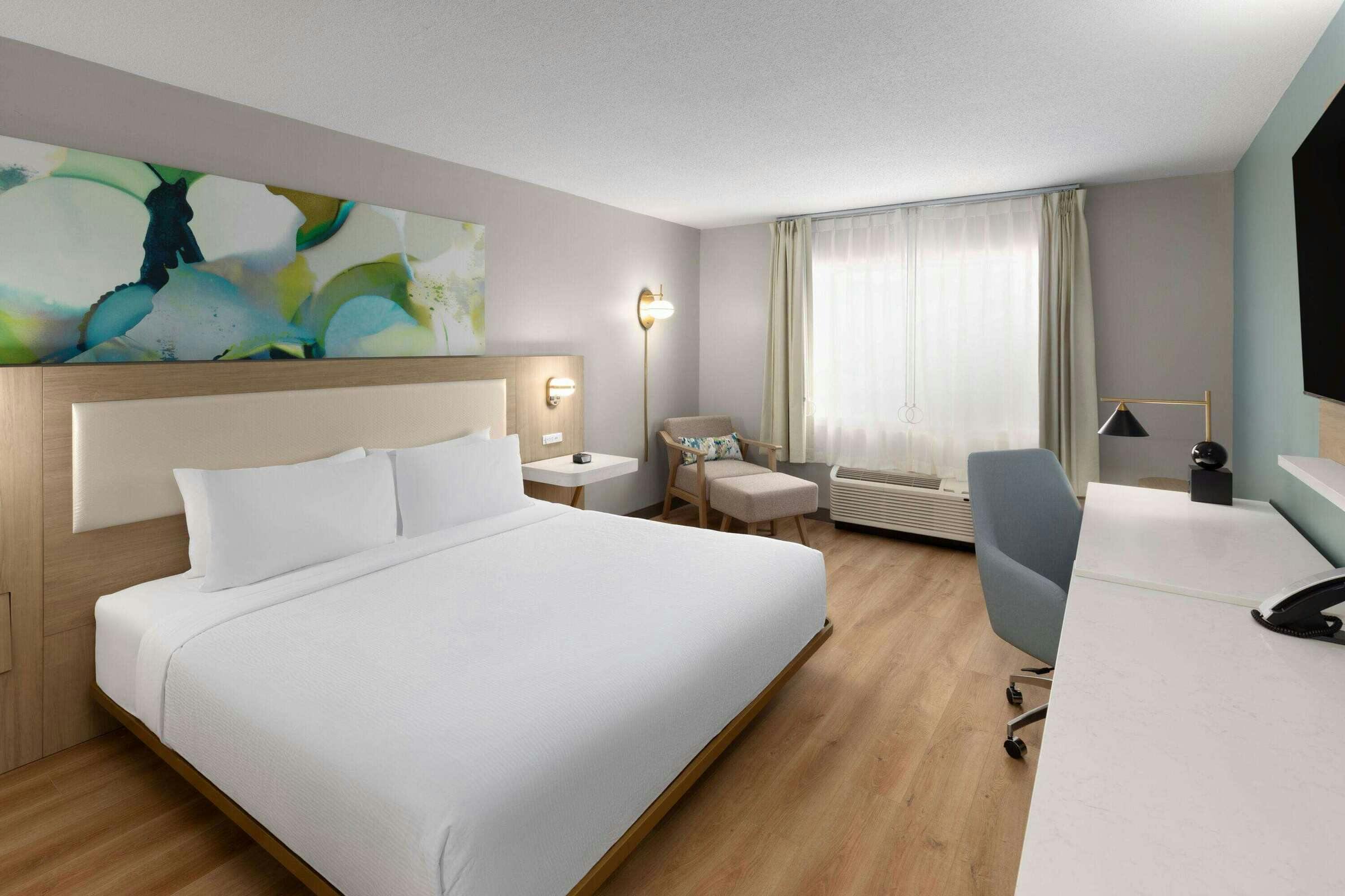 Hotel Wyndham Garden Louisville KY photo 3